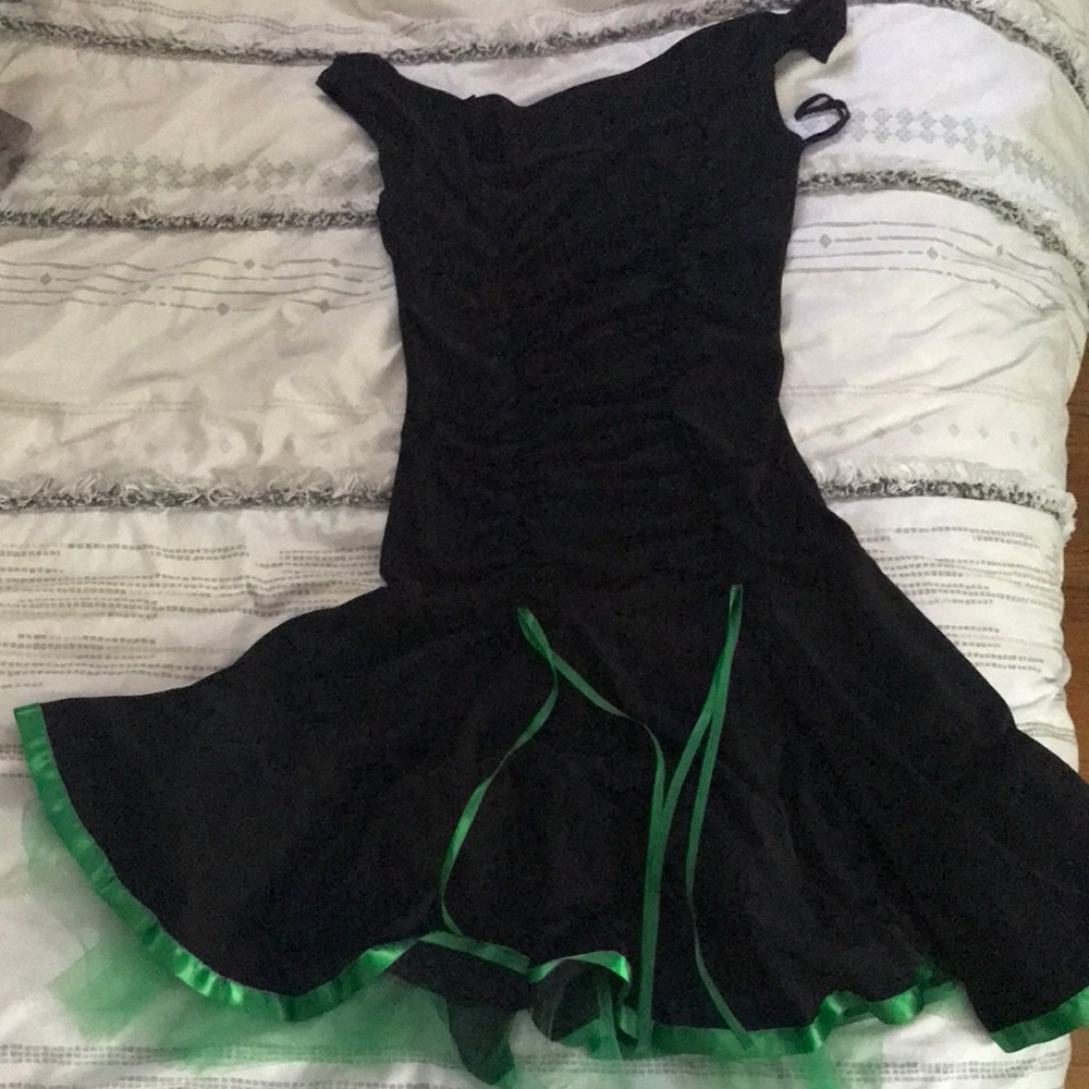 A size small Taboo black and green dress